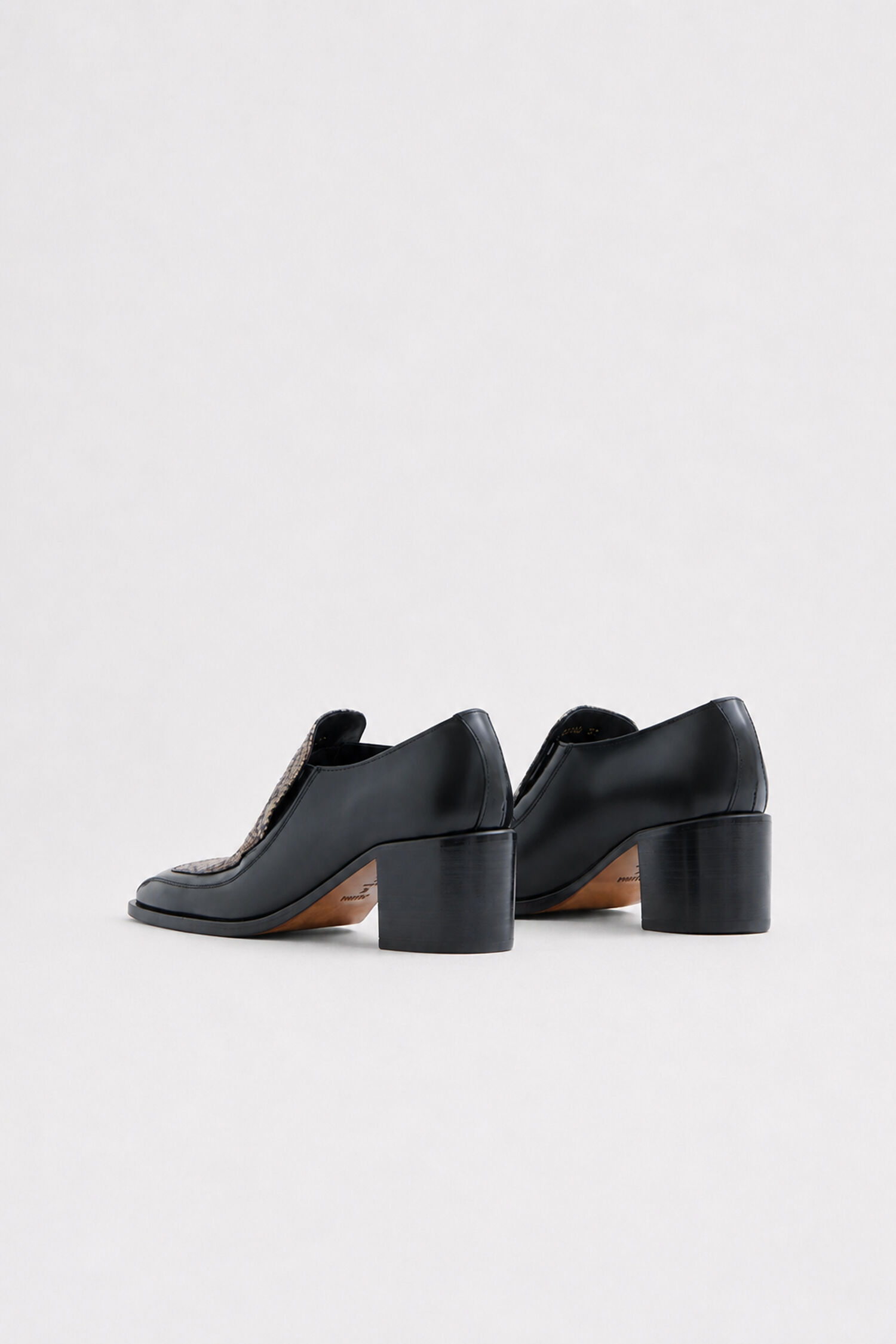 Loafer Pumps
