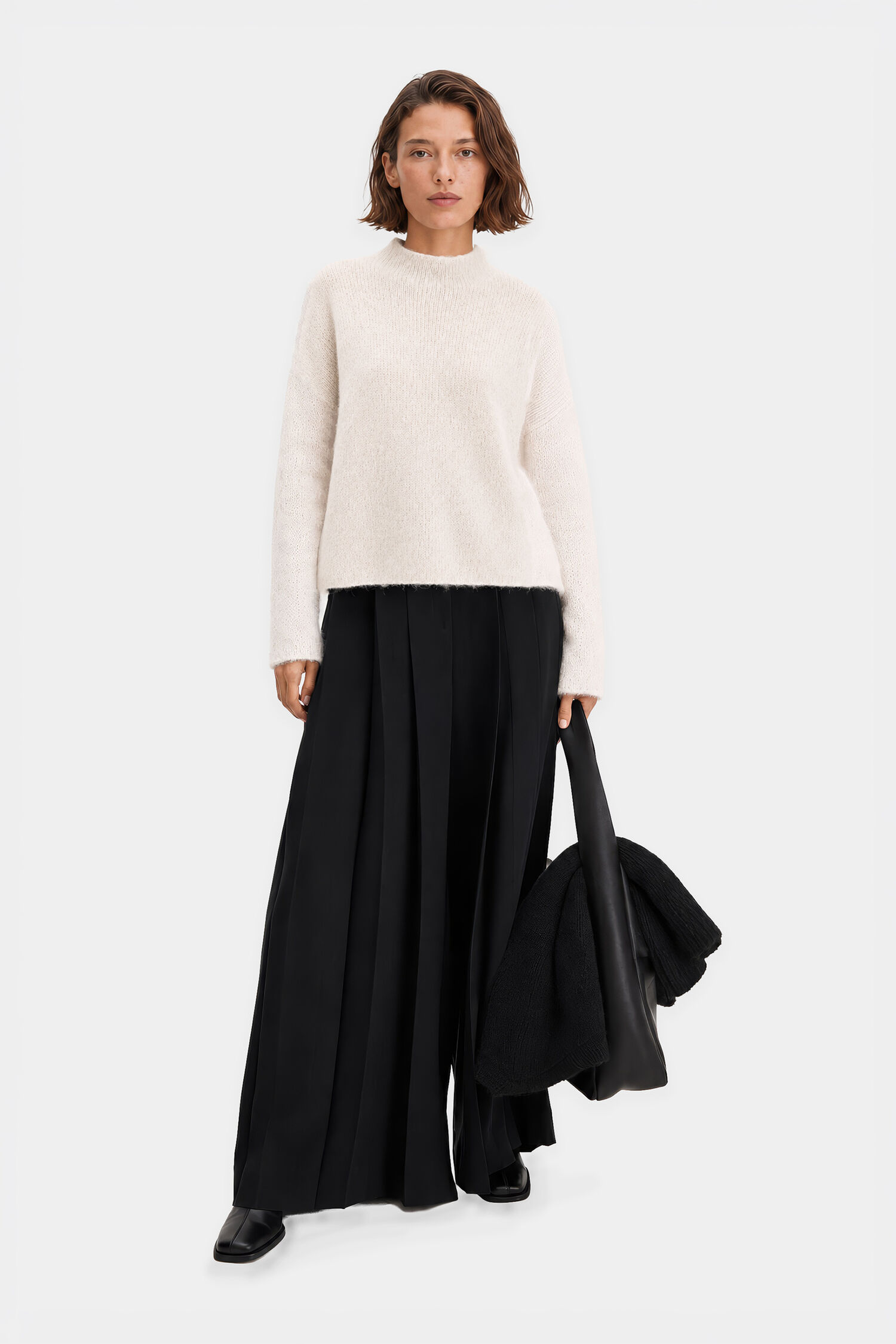 Alpaca Funnelneck Sweater