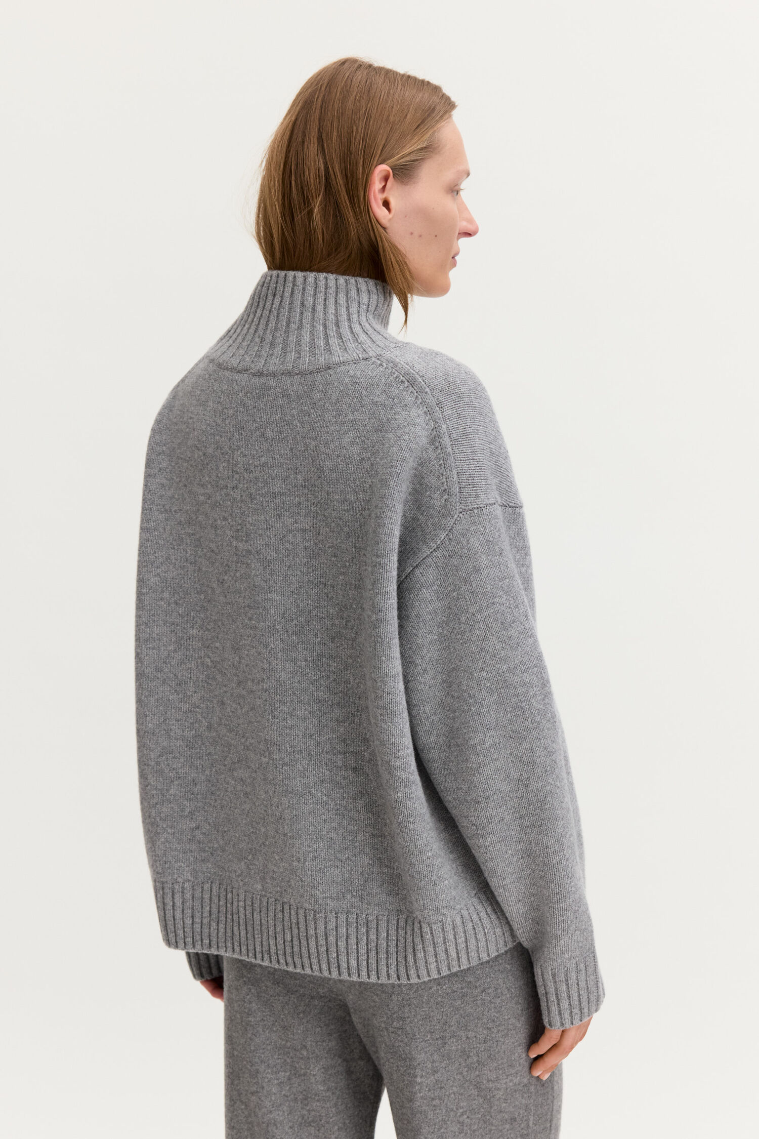 Wool Cashmere Turtleneck Sweat