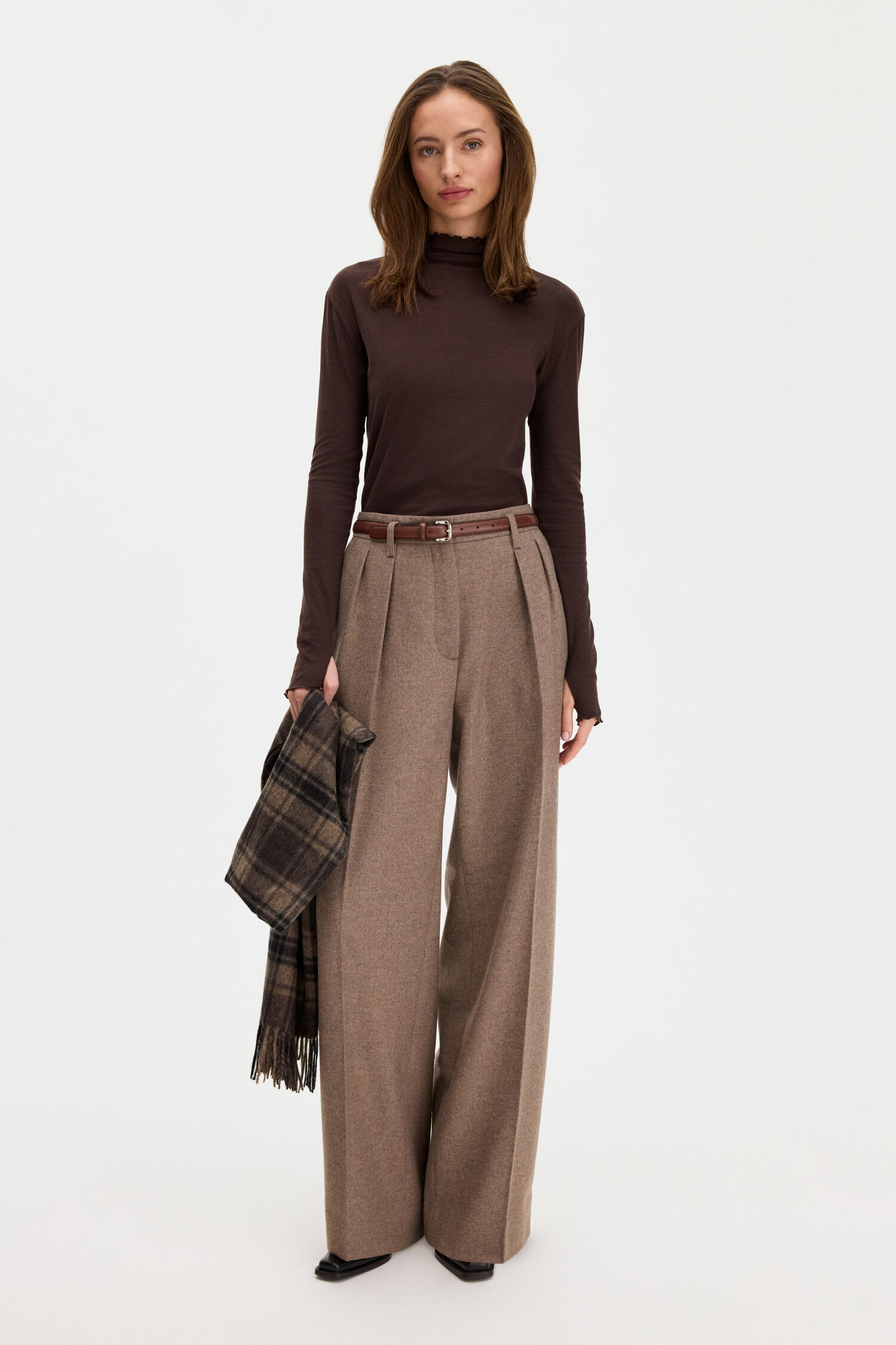 Rib Mock Neck Top