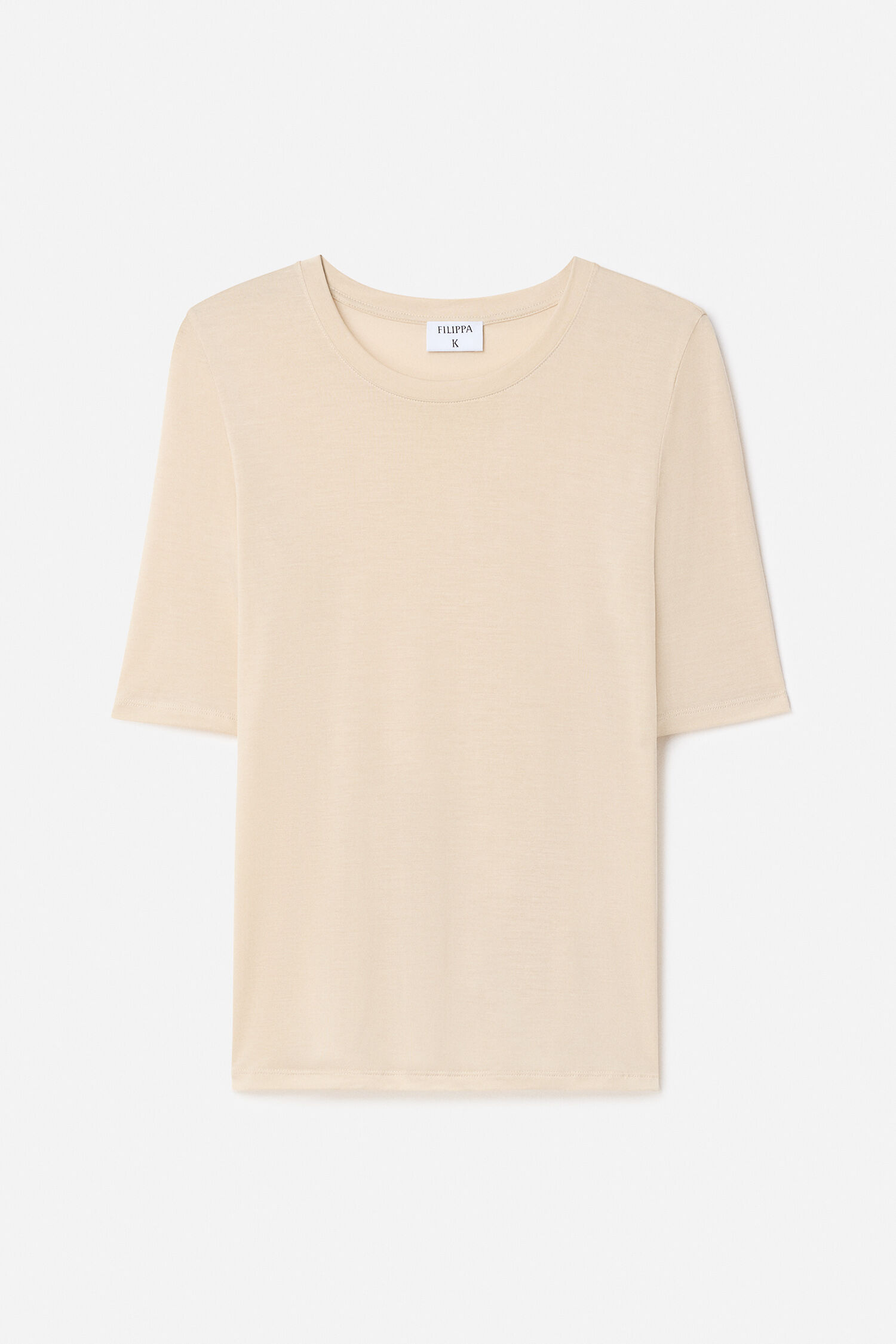 Elena Tee