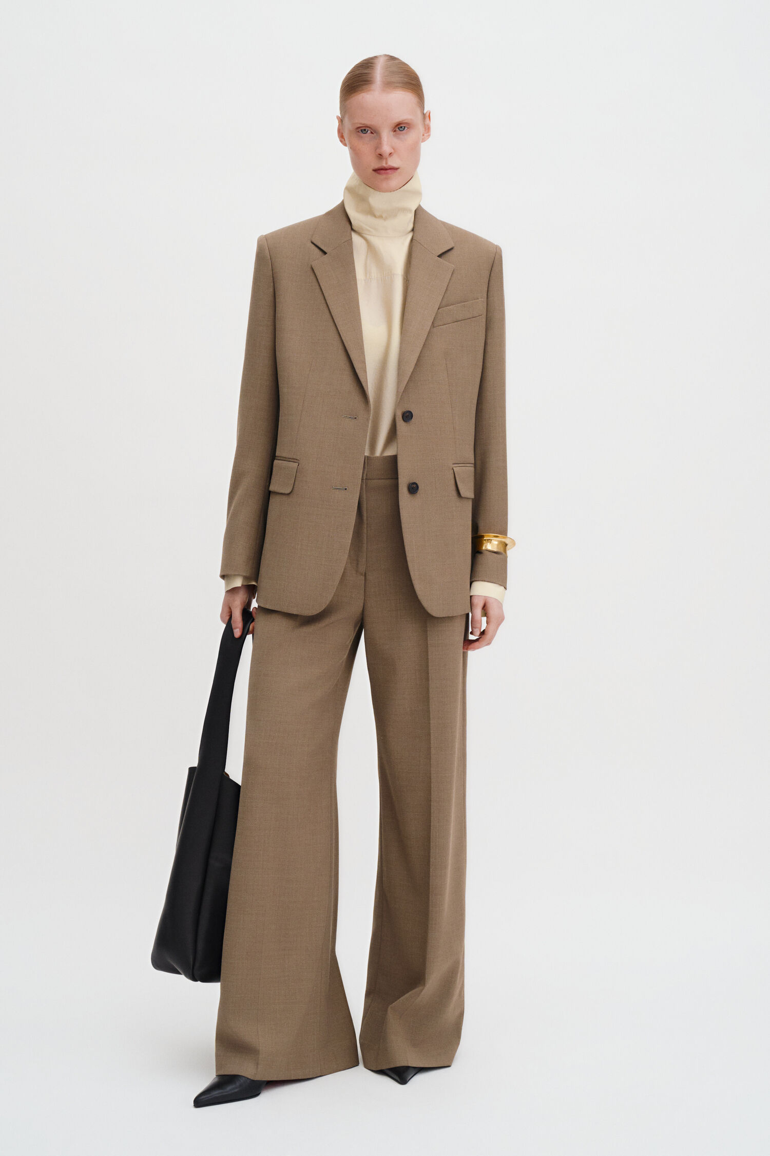Delilah Blazer